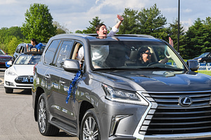 SeniorParade20200058