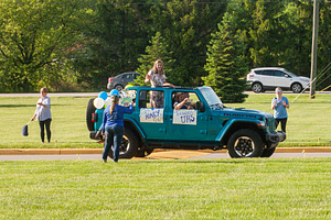 SeniorParade20200260